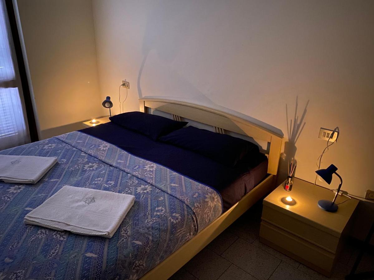 סירמיונה Free Parking - Blue Apartment Vicino Al Centro מראה חיצוני תמונה